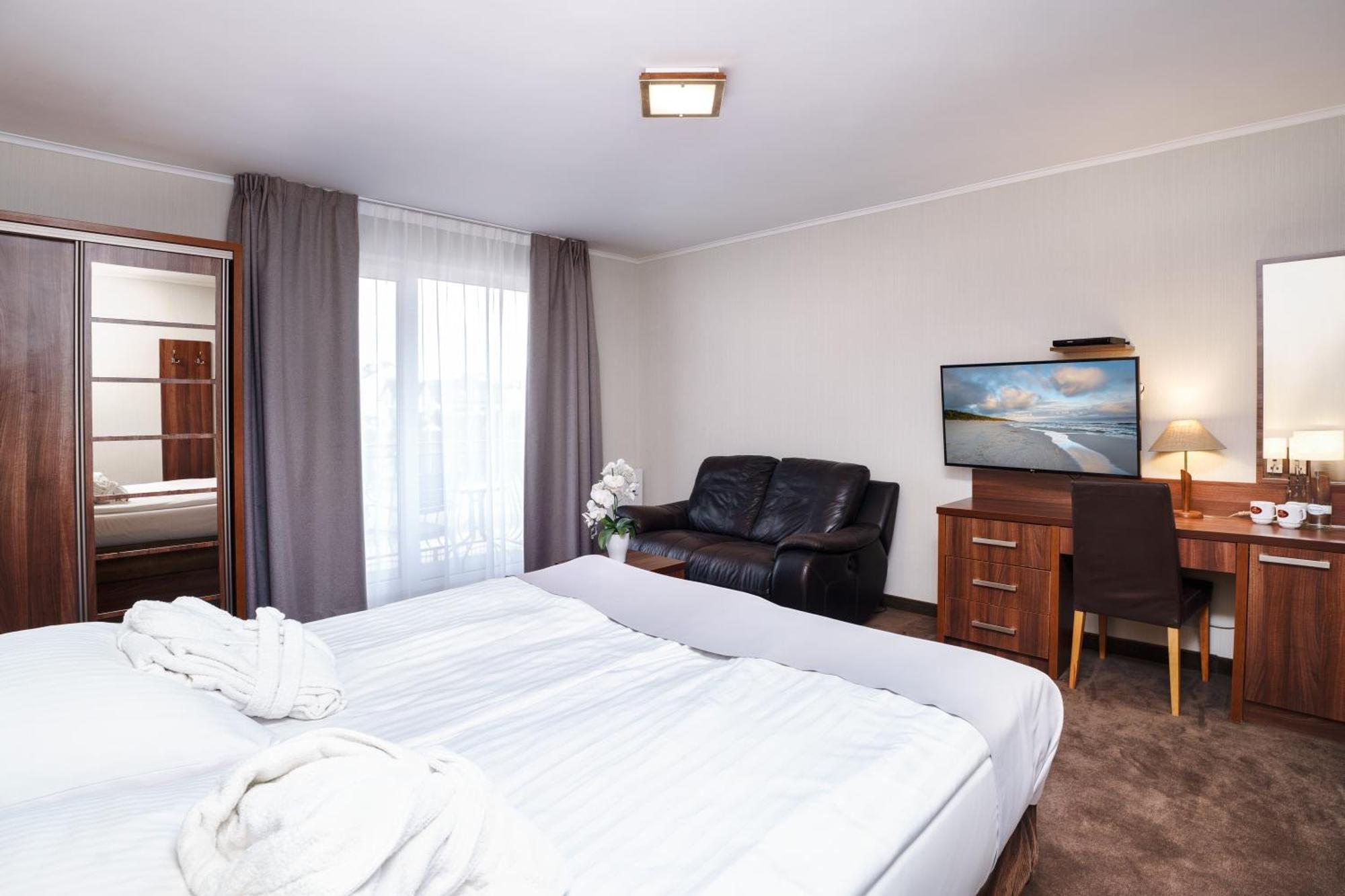 Hotel Spa Activia Jastrzebia Gora Exterior photo