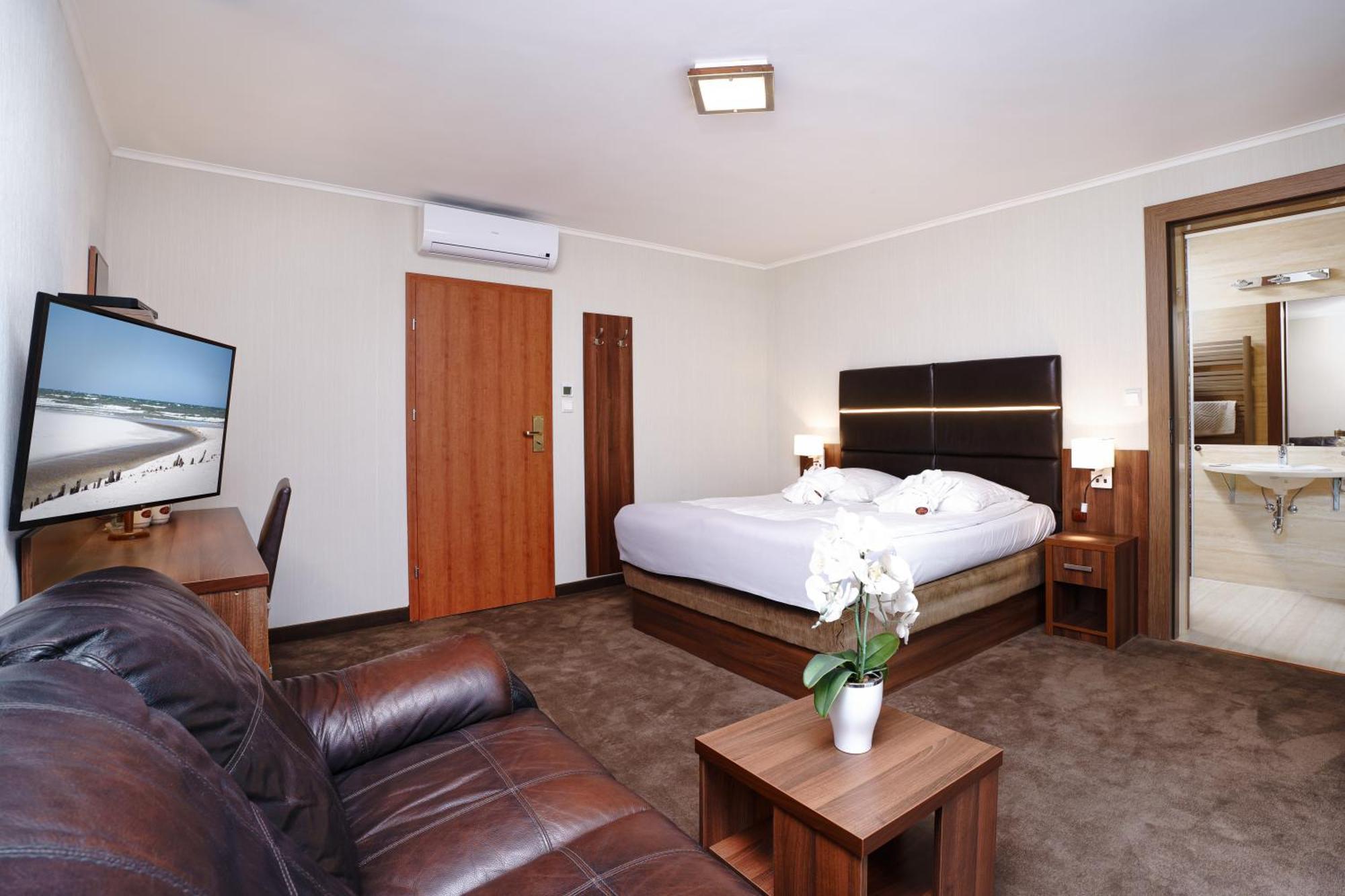 Hotel Spa Activia Jastrzebia Gora Exterior photo
